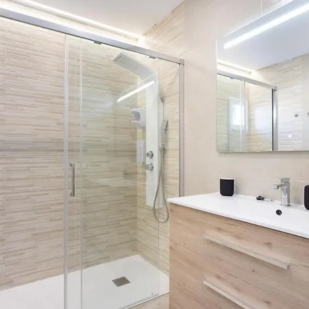 Ohana Townhouse Апартаменты *